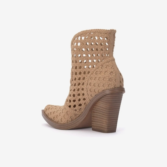 Jessica Simpson Lukkah Ankle Boots - Picture 4 of 12